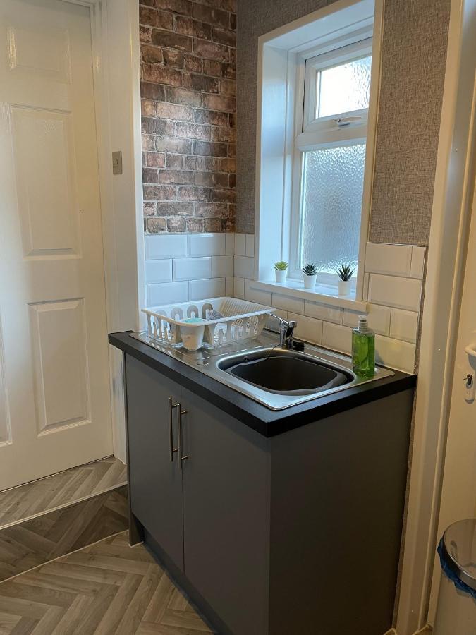 Howe - Newly Refurbished 2 Bedroom Flat Free Parking Gateshead Kültér fotó